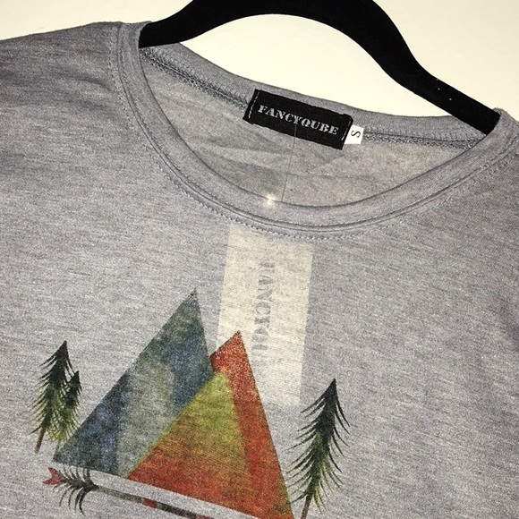 GRAPHIC TEE Happy Camper Gray T-Shirt - Picture 4 of 4